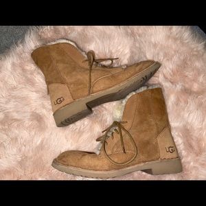 Woman’s fold down ugg boot